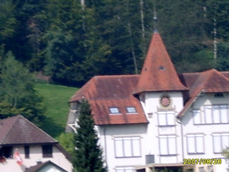 S8000899